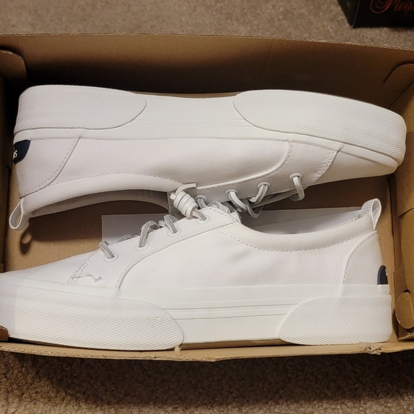 Sperry Sneakers - Picture 10 of 11